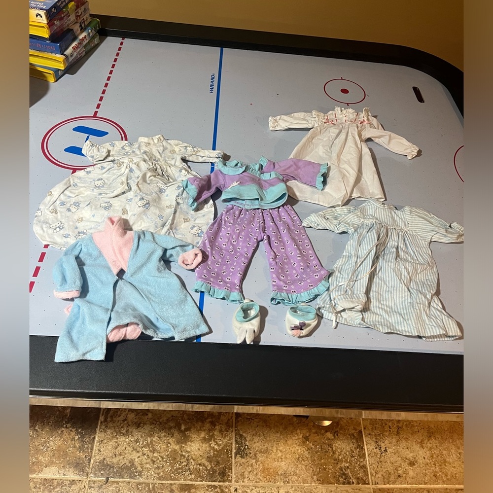 Lot of 5 American Girl Pajama Outfits & Accessories